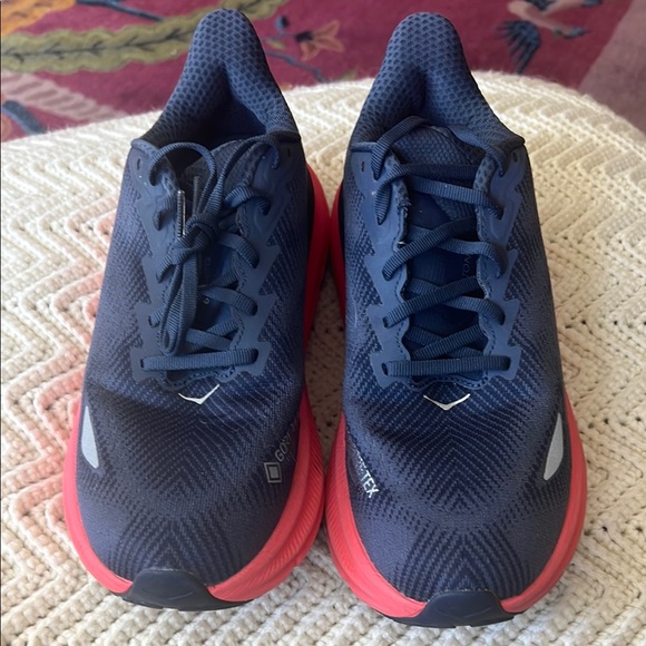 Women’s size 8.5 Hoka Clifton Gortex - Picture 1 of 7